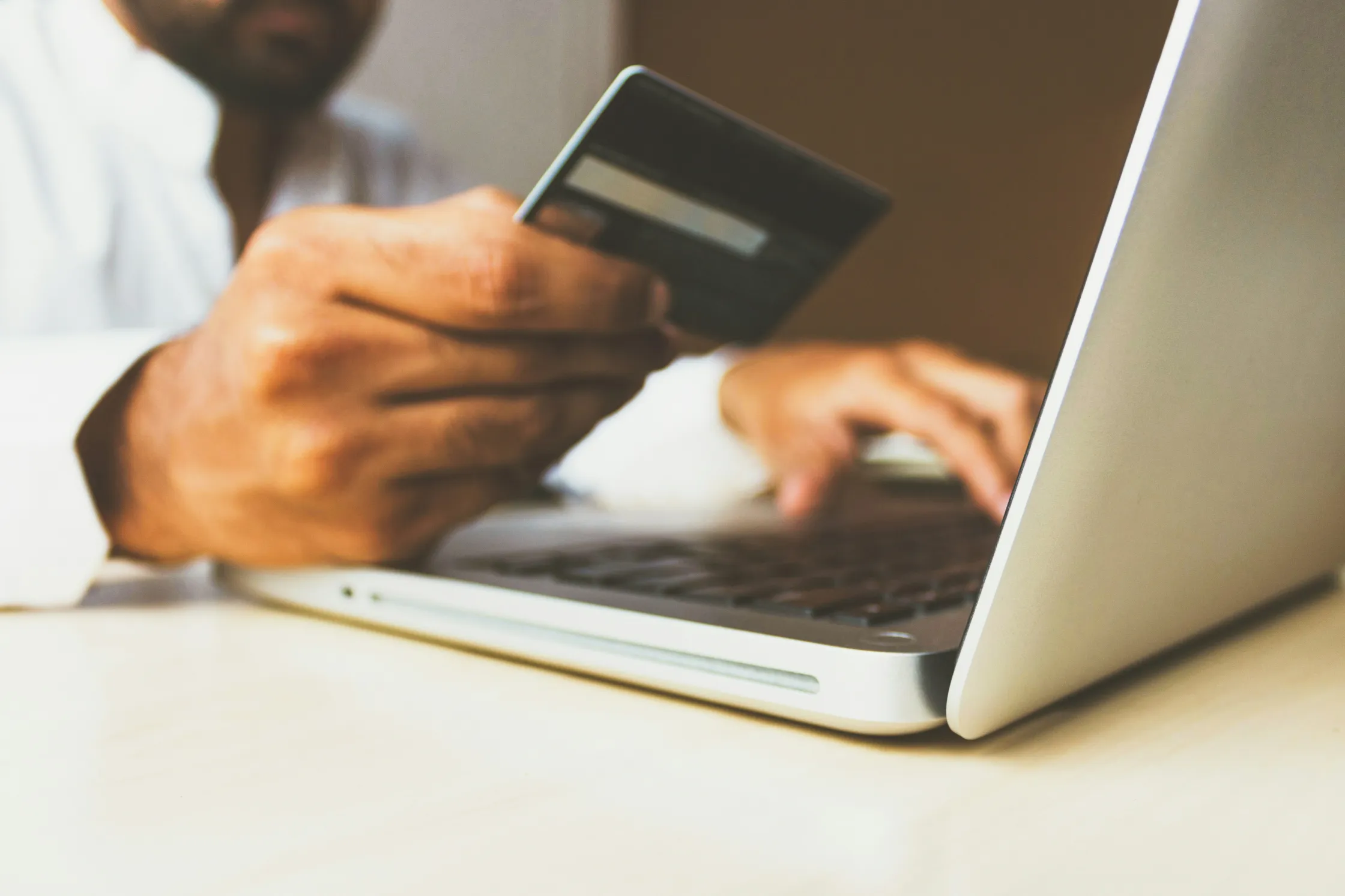 Cómo Desarrollar una App de Comercio Electrónico Personalizada
