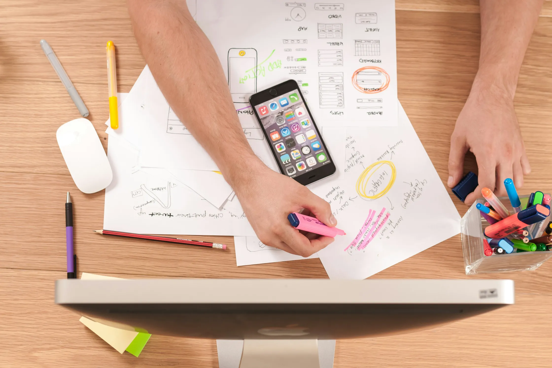 Estrategias para destacar en redes sociales con mi negocio: El Método Tangram