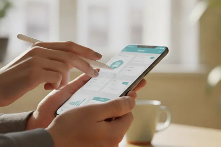 Cómo implementar un pipeline CI/CD para despliegue continuo de tu aplicación web a medida